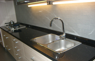 臺面加工專業(yè)指南 石英石臺面加工與櫥柜臺面加工廠的優(yōu)質選擇